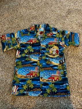Boys  Blue Hawaiian Surf Print Short-Sleeve button down Shirt Made in Hawaii